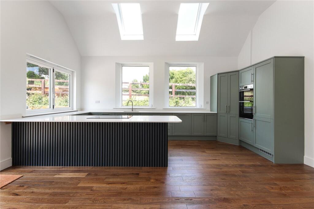 Kitchen/Breakfast Rm