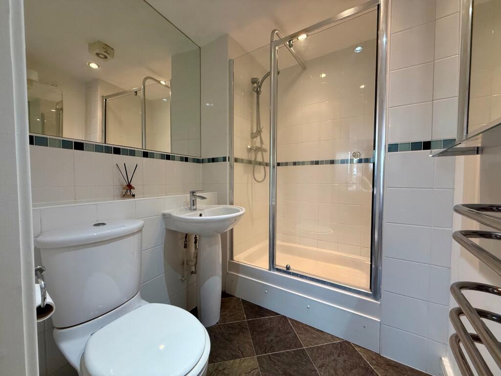 En-suite Bathroom