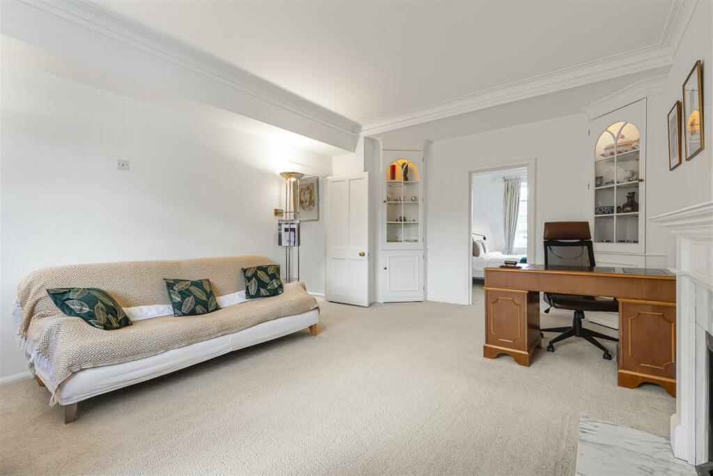 Westminster Gardens - Reception Room