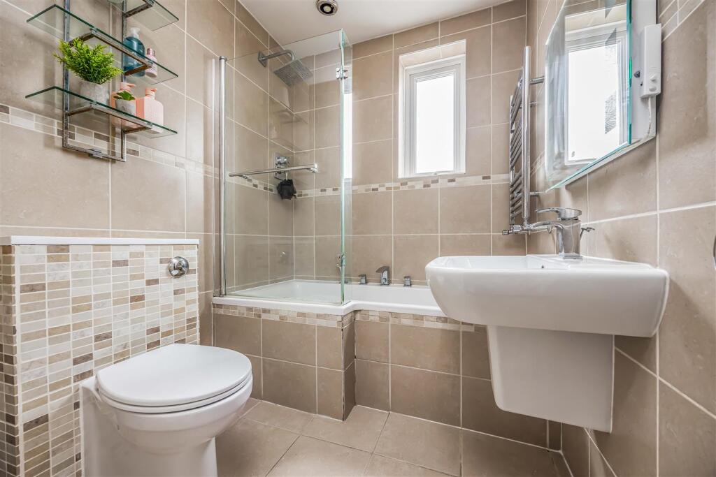 177 Hawthorn Crescent, Cosham-Small-PorticoMarketi