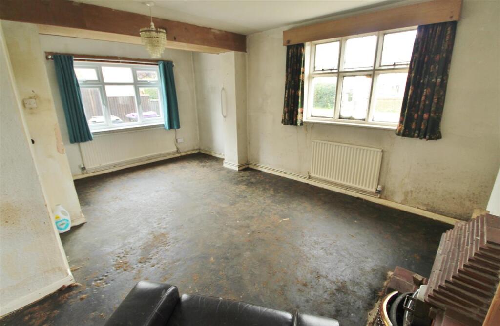SITTING ROOM