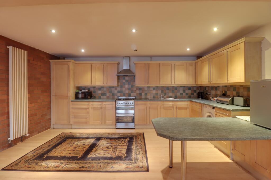 Kitchen lounge