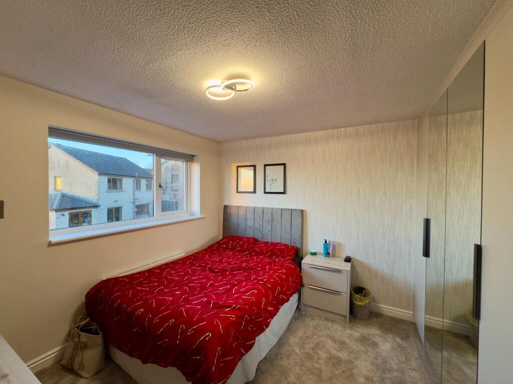 Bedroom 2 Photo, Clockhouse Grove, Burnley, 5 Bedr