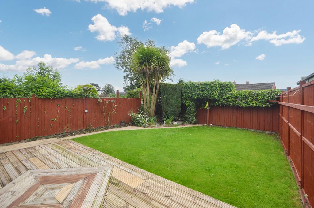 GARDEN 2.JPG