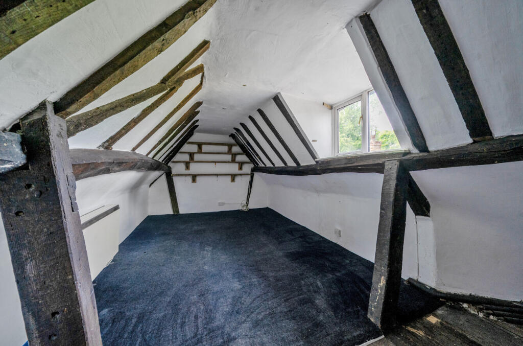 1300755-9-6836dbc...