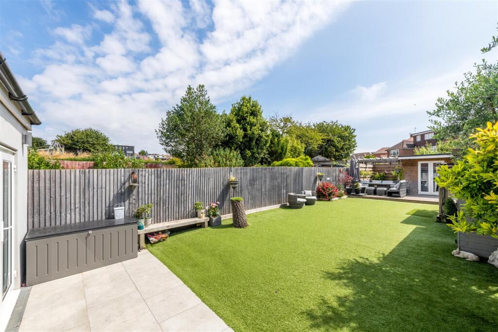 14 Upper Kingston Lane-25.jpg