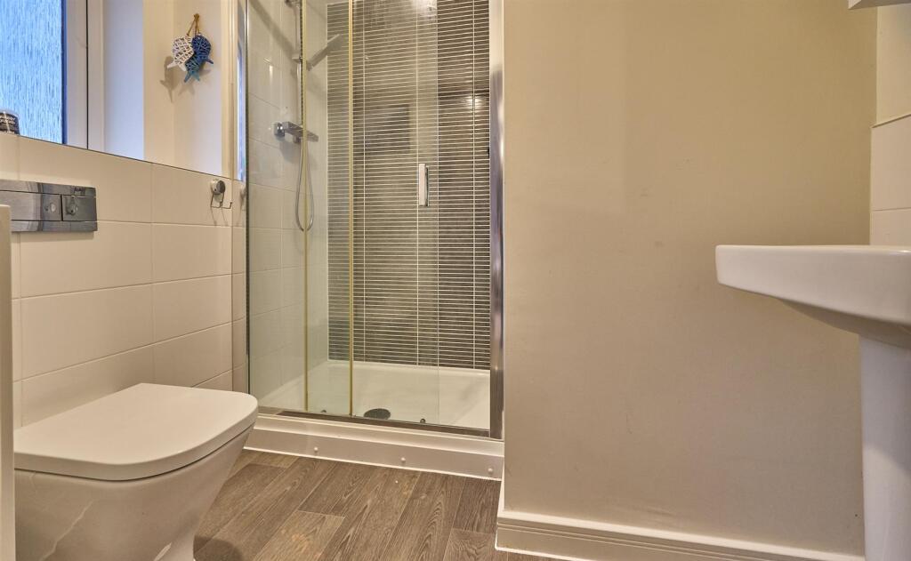 En Suite Shower room