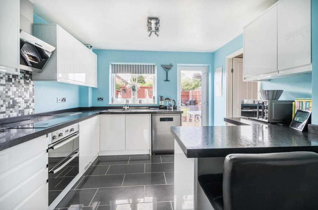 16-681c7aad69825-...