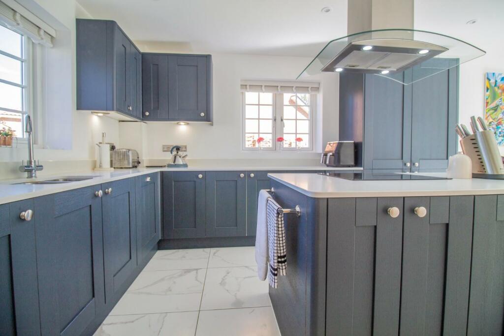 4 Mortimer Road, Cockfield [Kitchen] 03.jpg