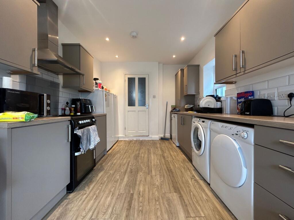 345c04cc-7169-4a21-9d37-37e2fb7a7be3