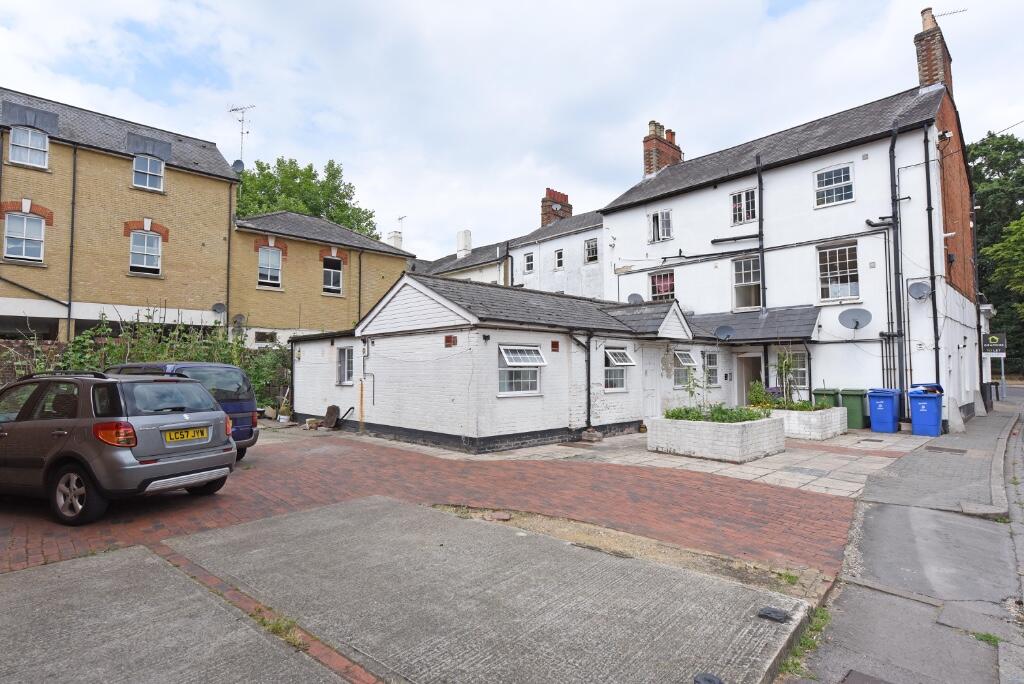 High Street, Aldershot, Hampshire, GU11