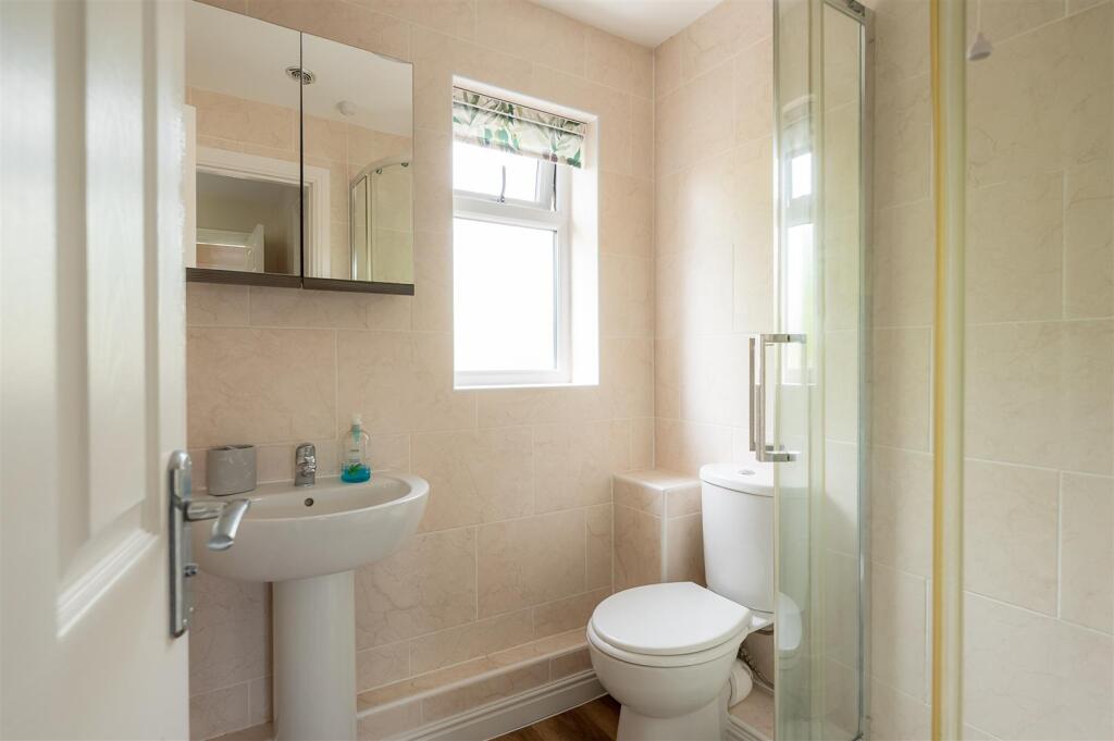 15 Whiterose drive-8.jpg