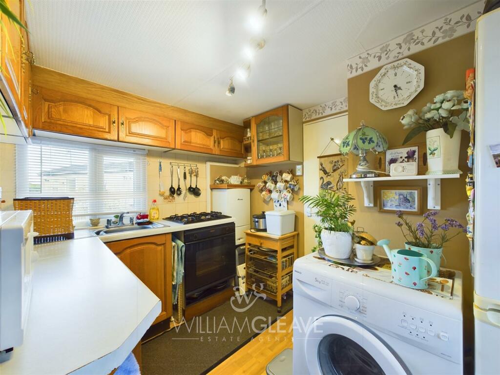 CAM01392G0-PR0094-ST