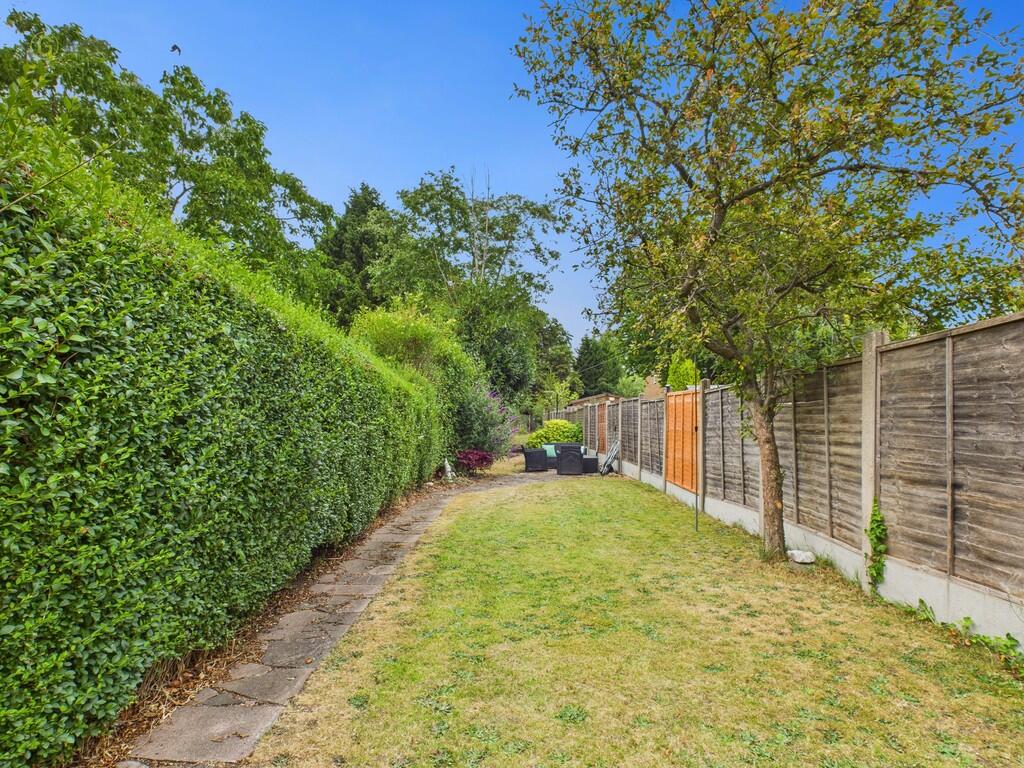 CAM03830G0-PR0182...