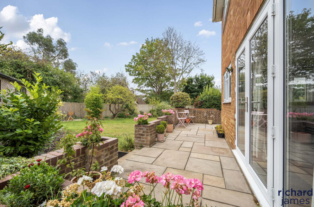 943e8129d72d4169a0813f56131627ae