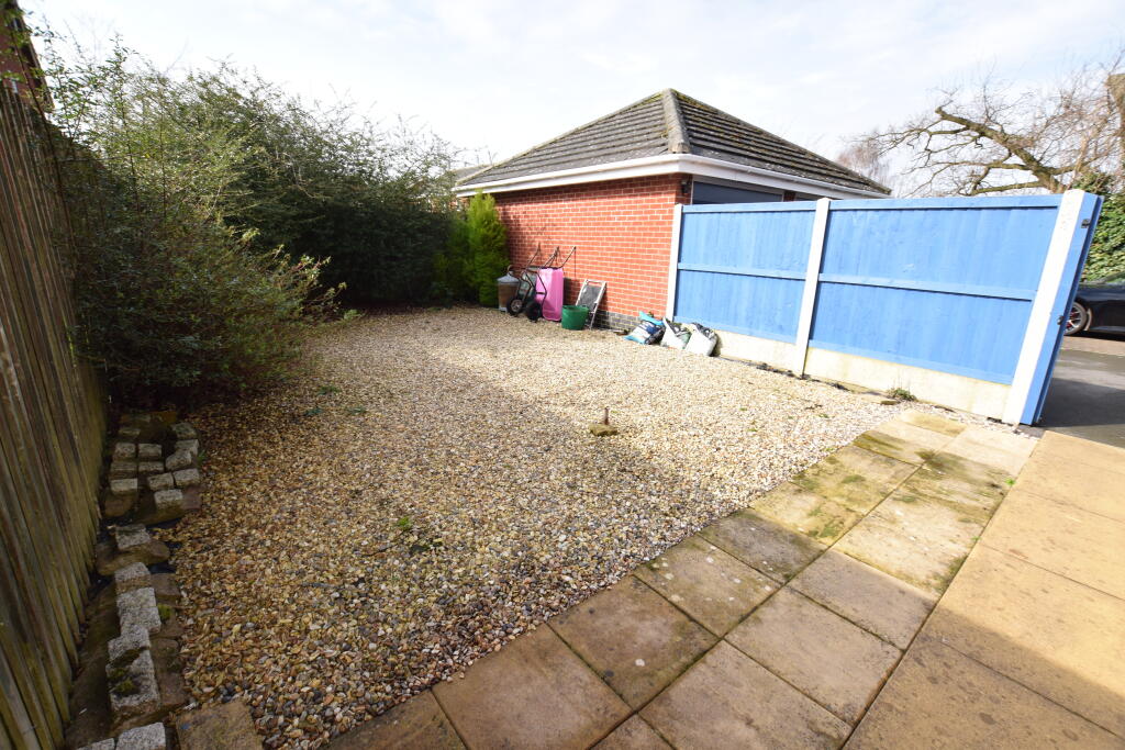 side garden