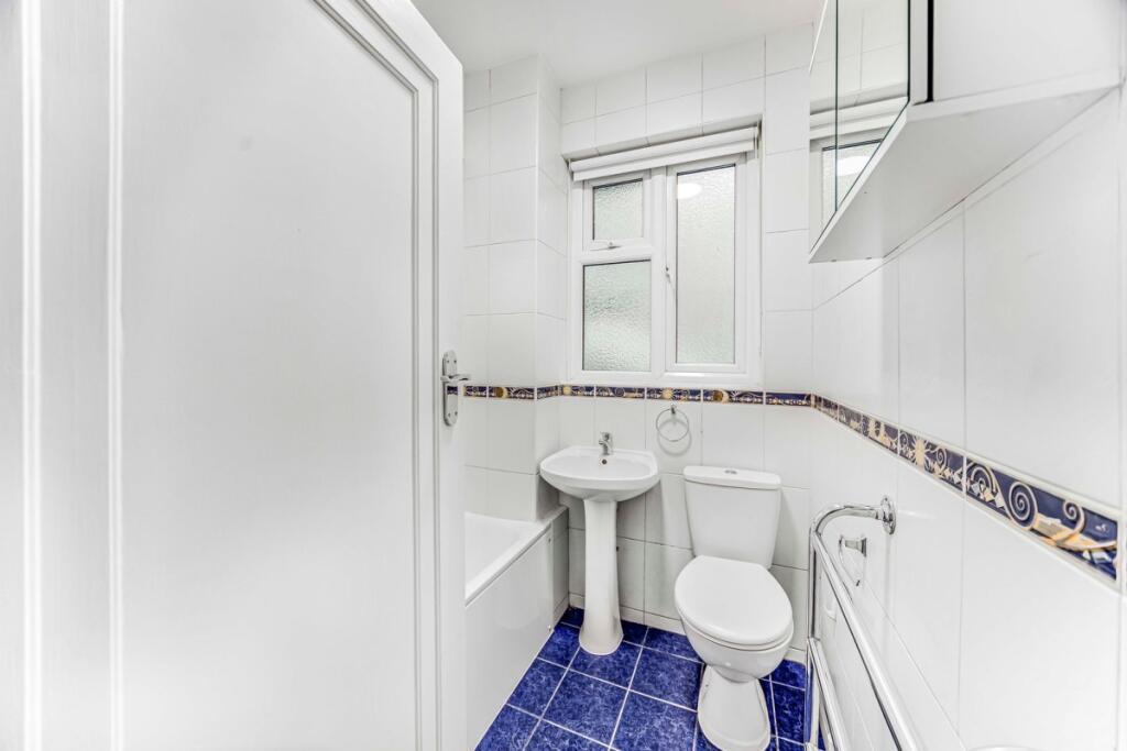 KFH_L__12_Grove_Hall