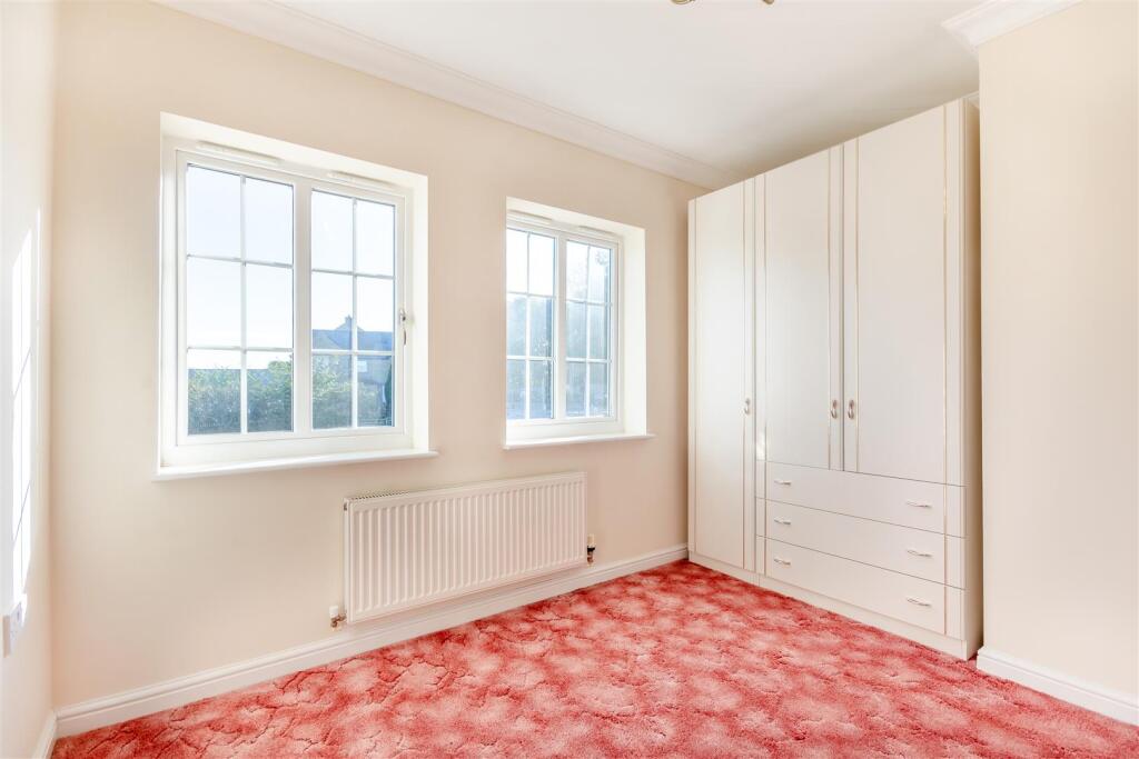 8666692-interior37.jpg