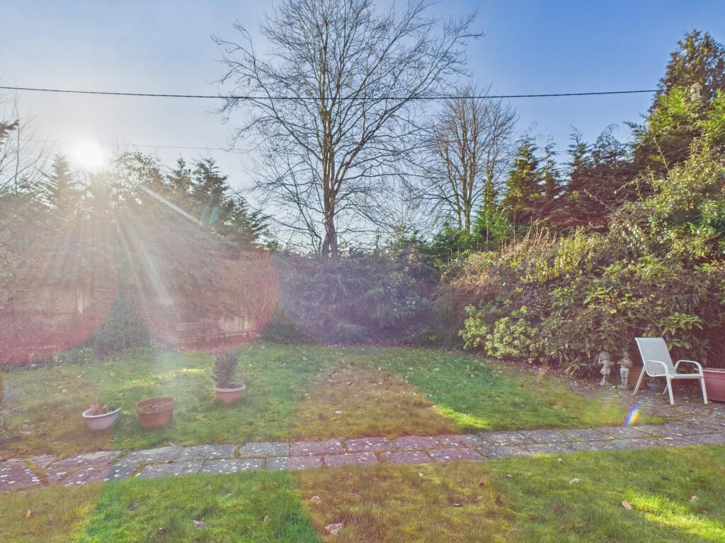 CAM02136G0-PR0345-STILL014