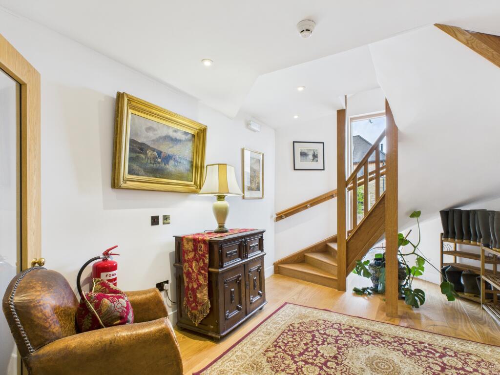 CAM03185G0-PR0119-STILL041