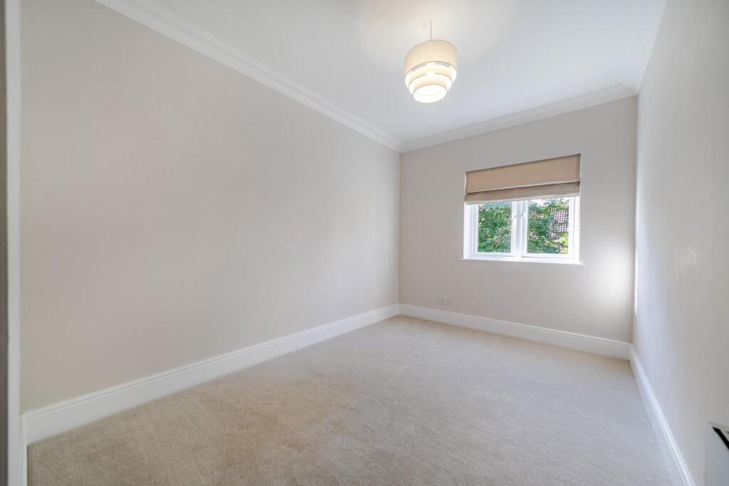 bedroom 2.JPG