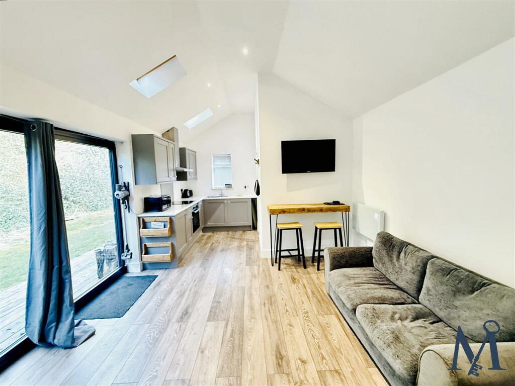 Annexe Kitchen/Living