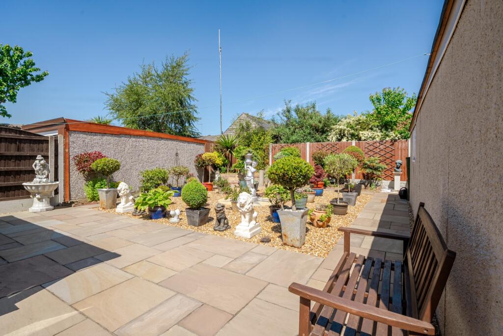 1295543-3-682c66618e5d3-ARW