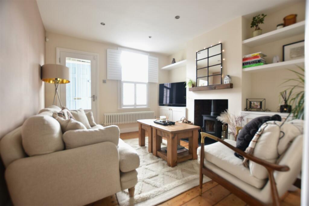Living room.JPG