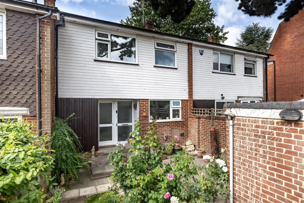 31 Station Ro (18).jpg