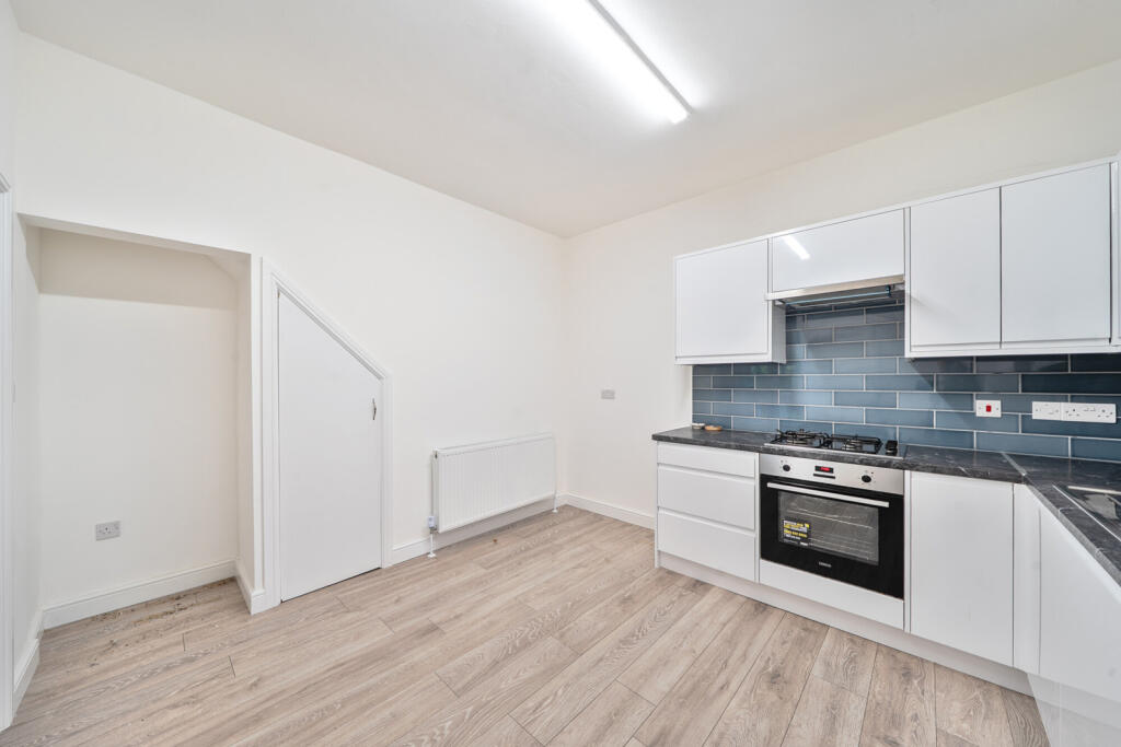 1327877-21-6888e0...