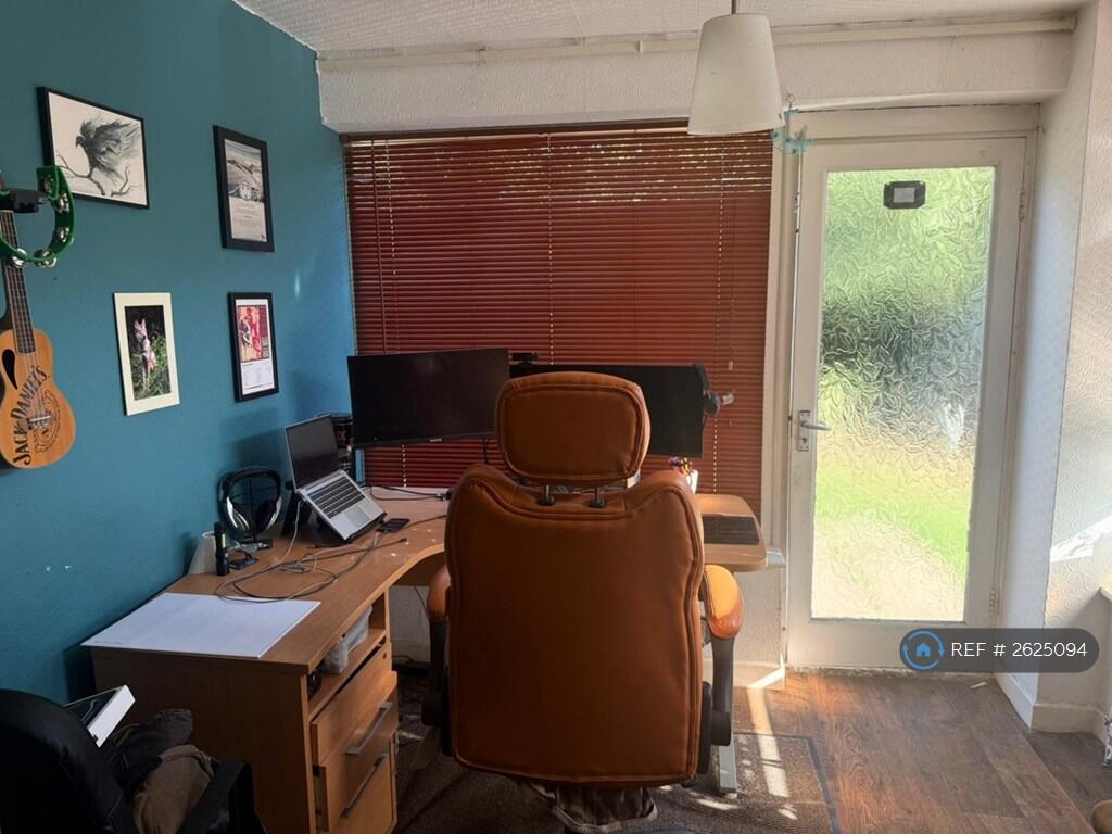 Sun Lounge (Used As An Office)