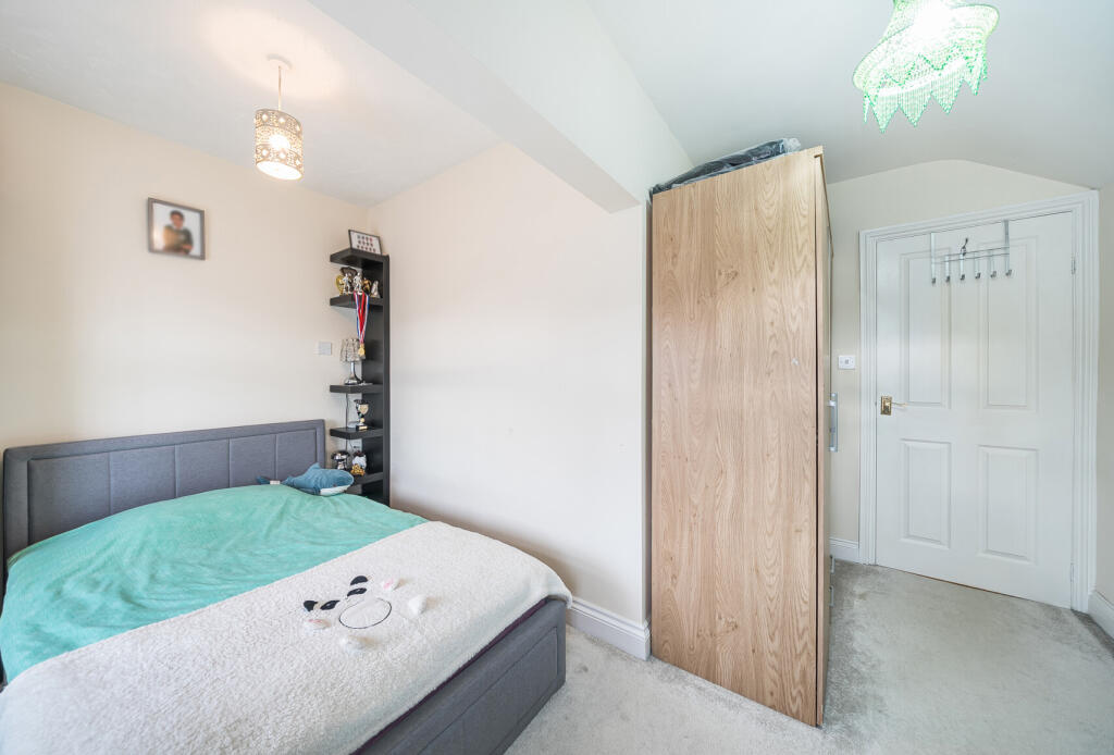 1369046-19-68f110...