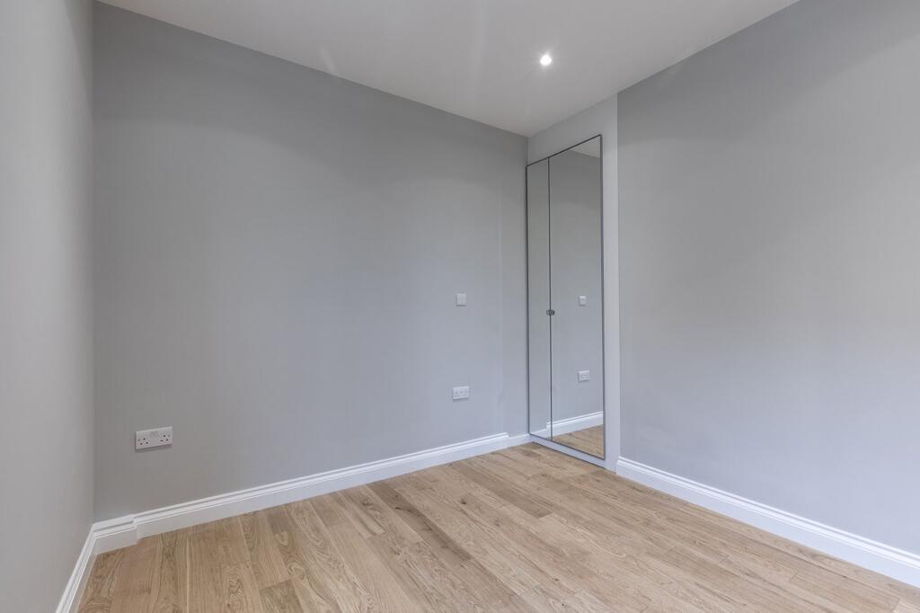 bedroom (example)