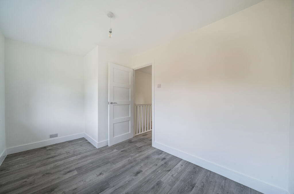 1354985-12-68c7d5...