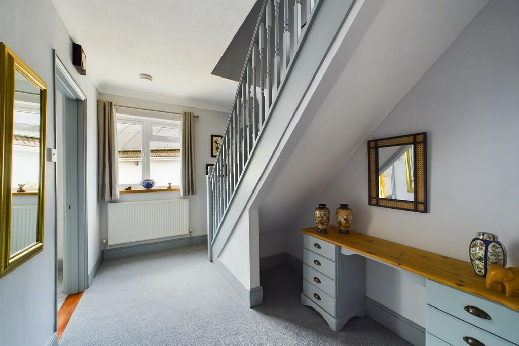 CAM01689G0-PR0401...