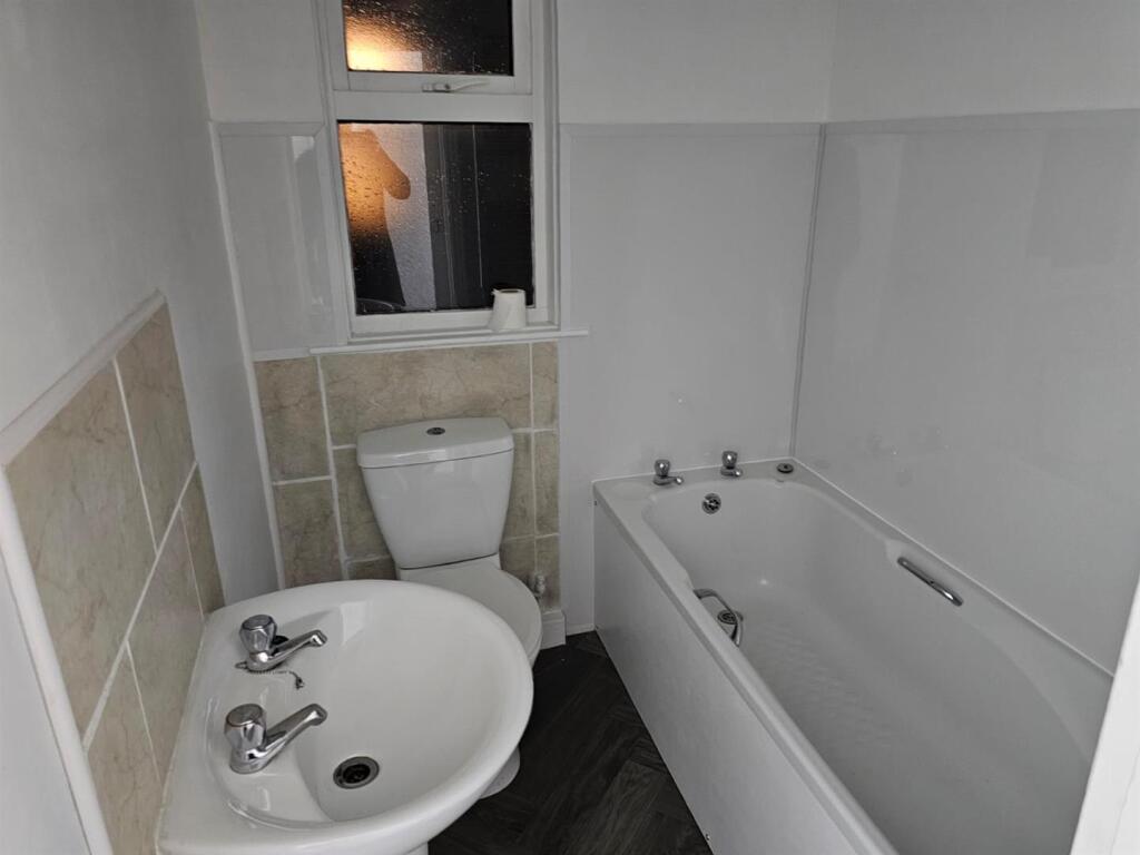 WhatsApp Image 2024-12-16 at 11.14.06 (1).jpeg