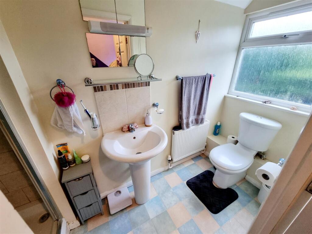 Ensuite.jpg