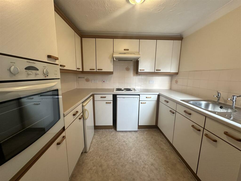 flat 16 - 4.jpg