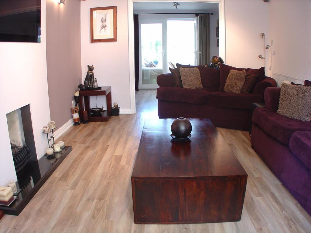 9 Buchan Avenue 011.jpg