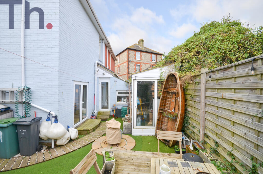 Side Courtyard