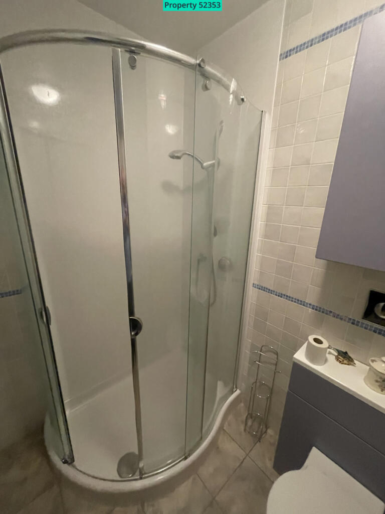 Cleaning zone, ensuite