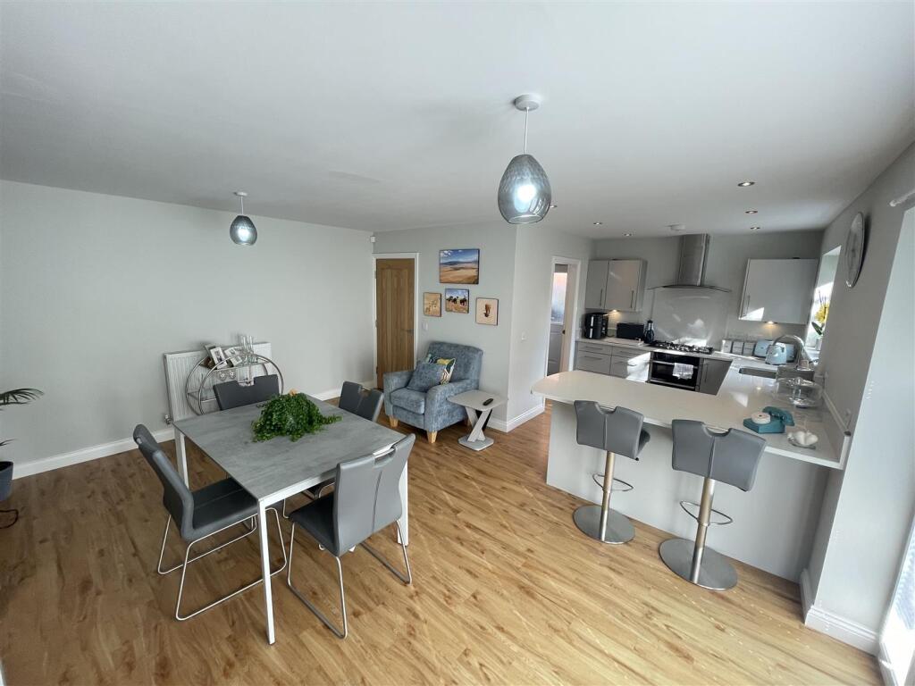 Photo 12-09-2025, 16 14 33.jpg