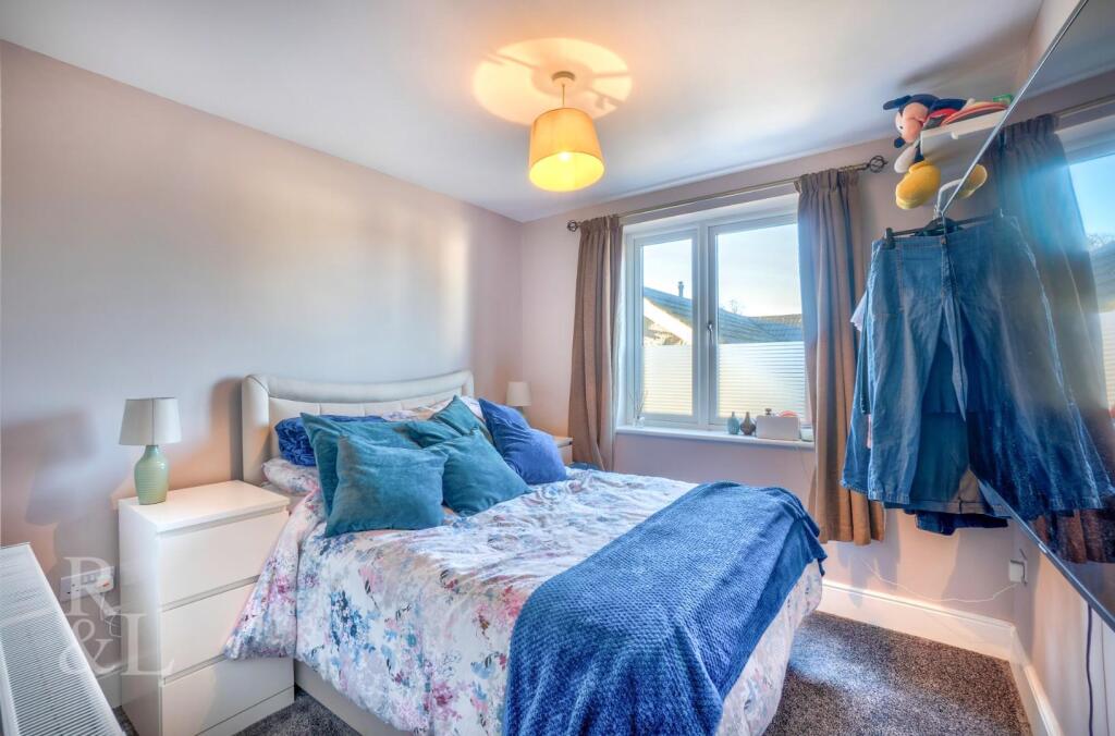 11 Homecroft (16).jpg