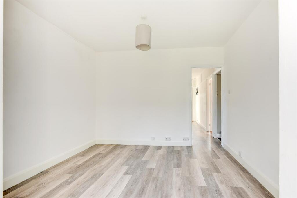 For Sale by Aspire Residential | Downside Avenue