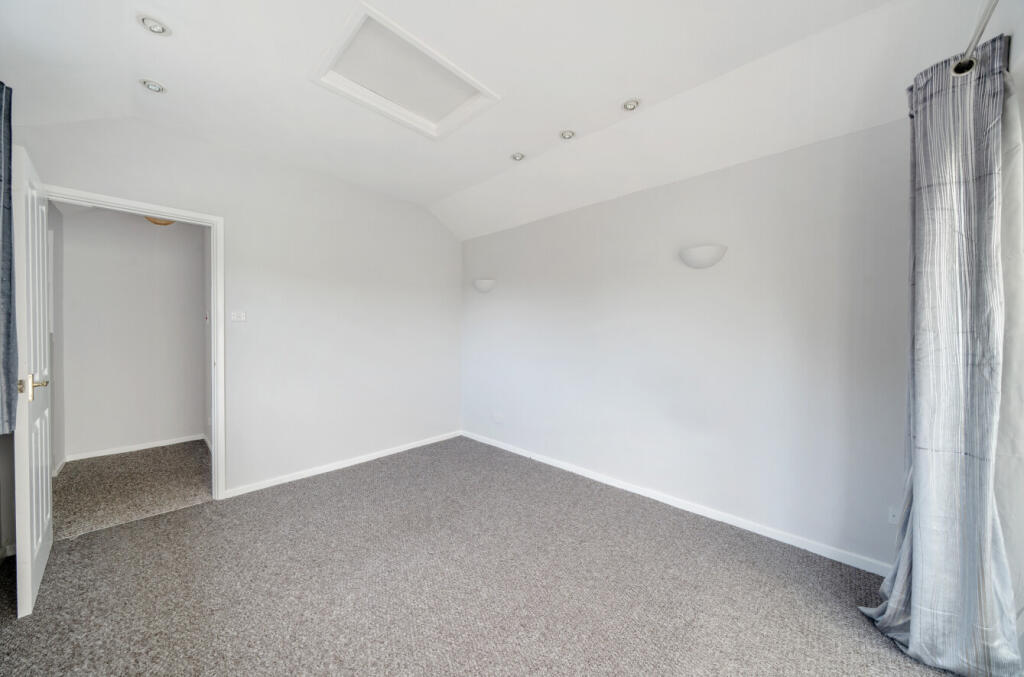 1305048-7-6841d46...