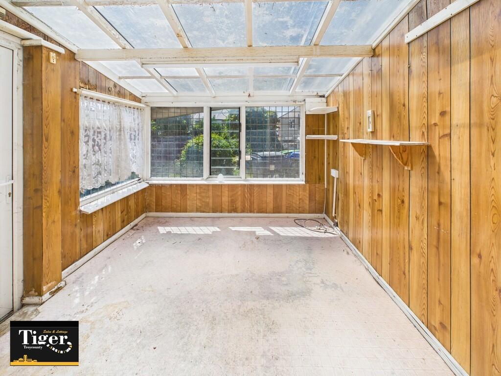 CAM02176G0-PR0632...