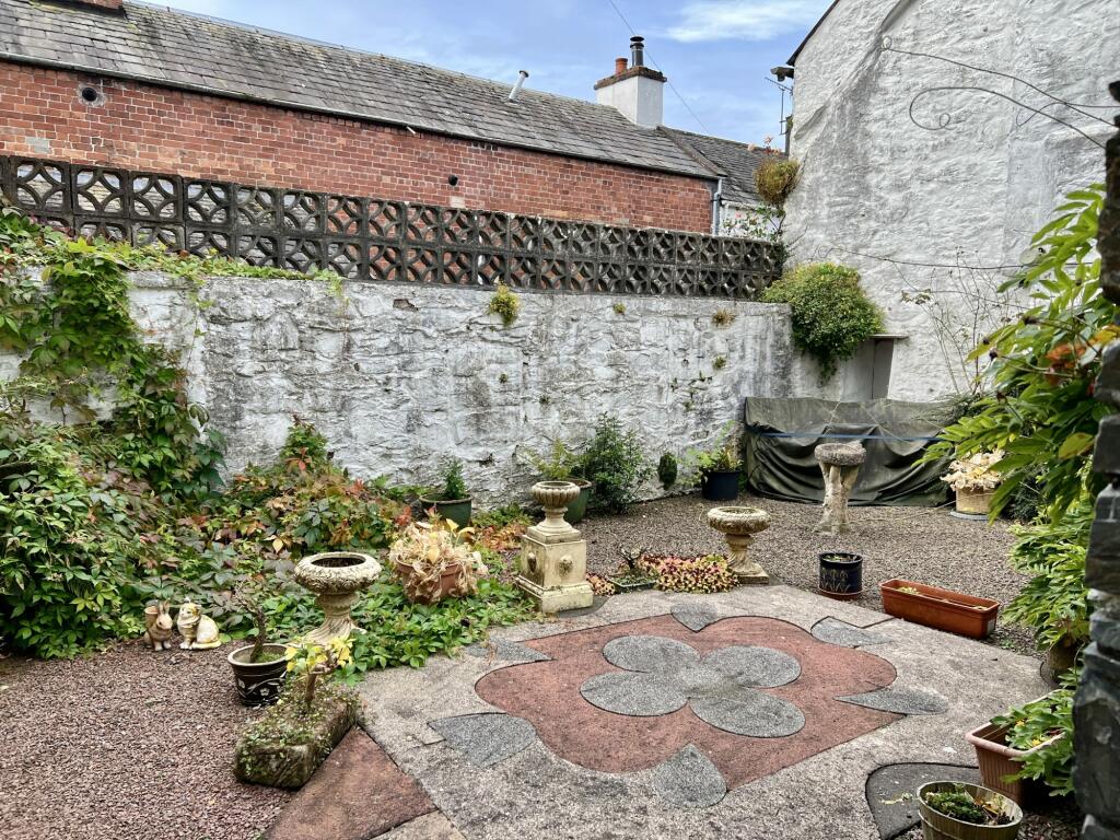 24 High Street, Kirkcudbright - Williamson and Hen