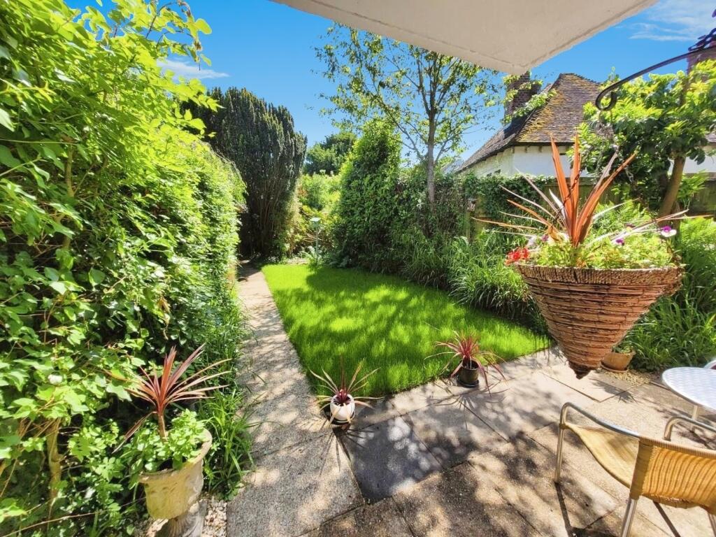 pbox-garden-321005.jpg