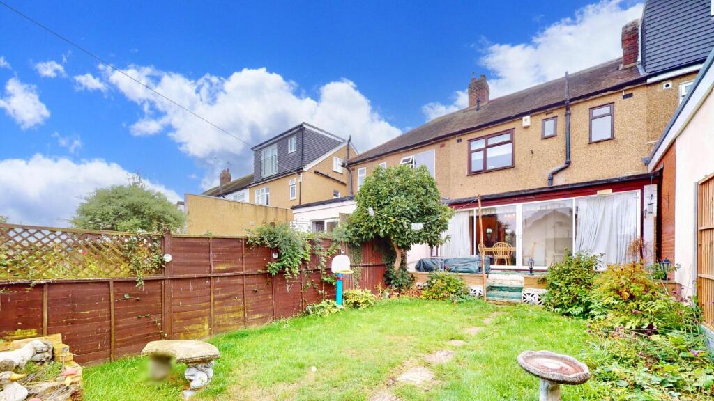 15-Coombewood-Drive-09182025_163236.jpg