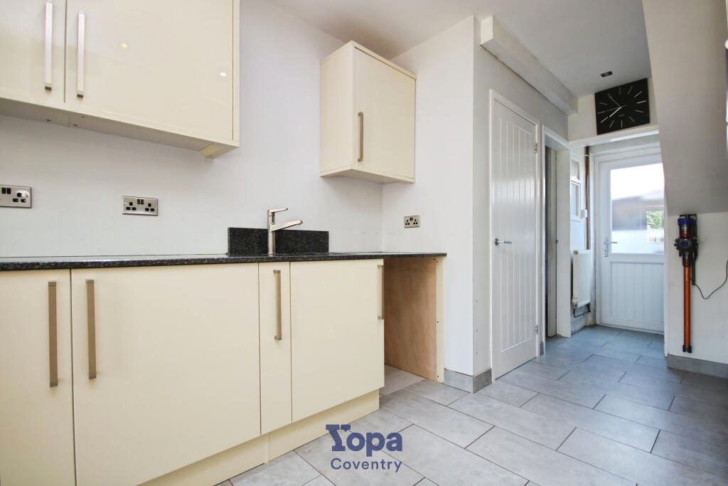 F85f0c45-Kitchen 205.JPG